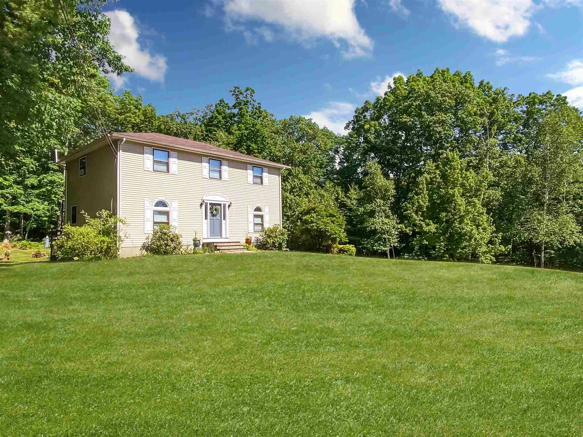 15 Legacy Drive Hooksett NH 03106