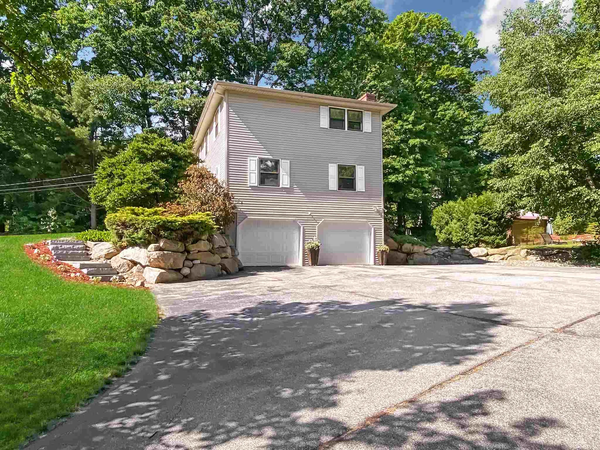 15 Legacy Drive Hooksett NH 03106