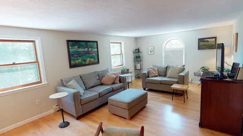 15 Legacy Drive Hooksett NH 03106