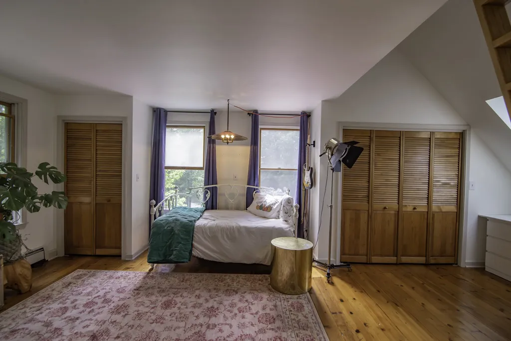 8 Theodore Avenue Salem NH 03079