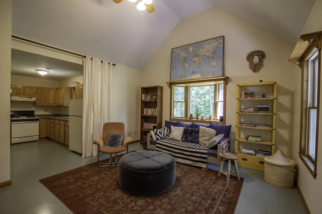 8 Theodore Avenue Salem NH 03079