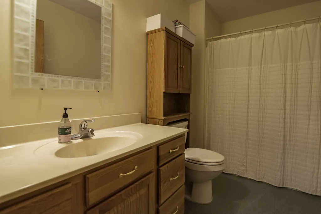 8 Theodore Avenue Salem NH 03079