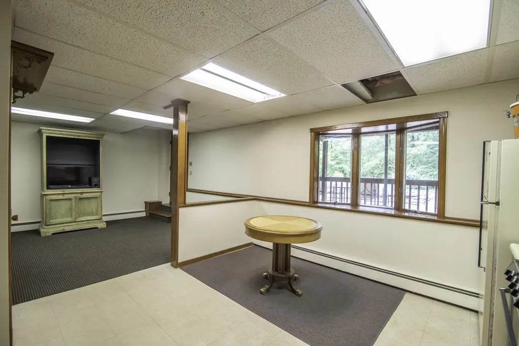 8 Theodore Avenue Salem NH 03079