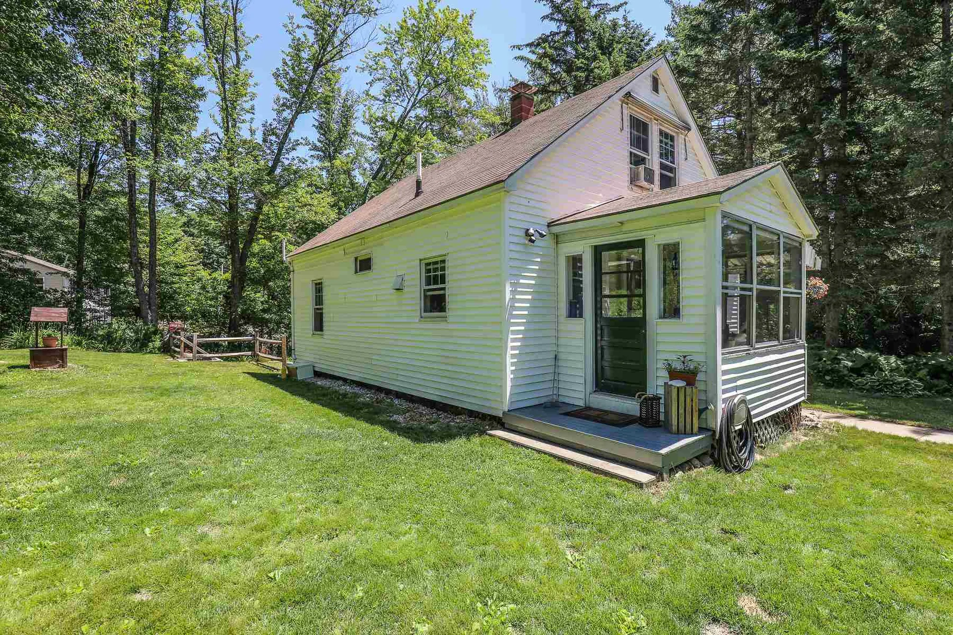 21 Zapora Drive Hooksett NH 03106