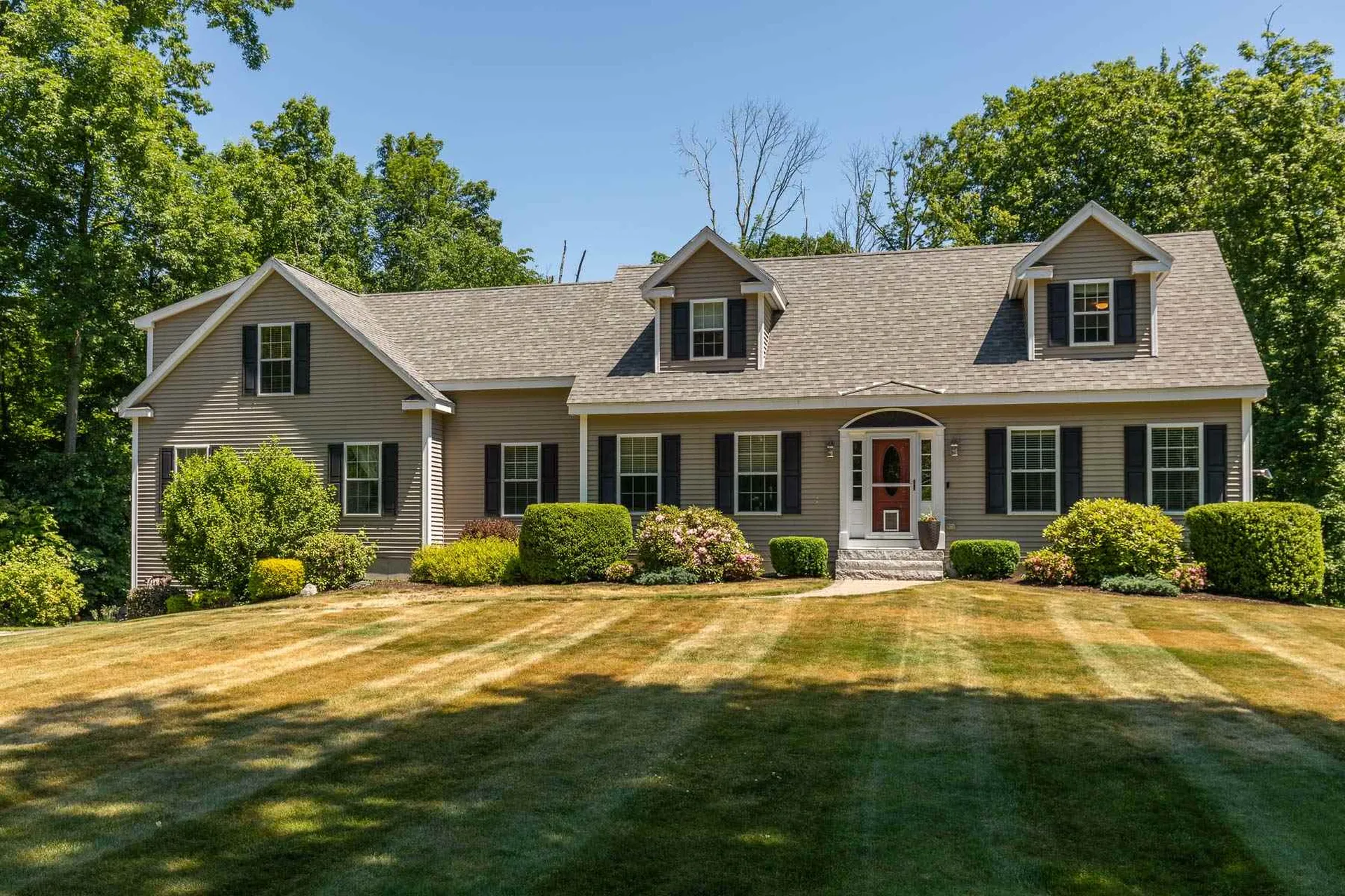 7 Linwood Lane Stratham NH 03885