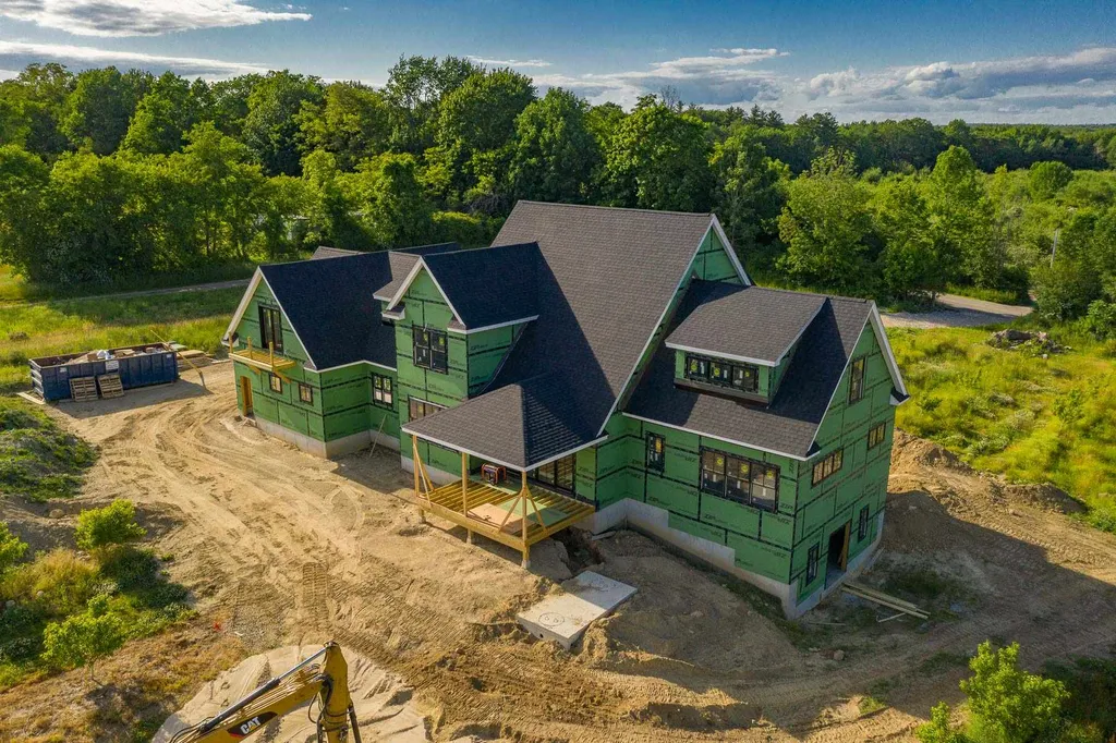 86 Brown Road Hampton Falls NH 03844