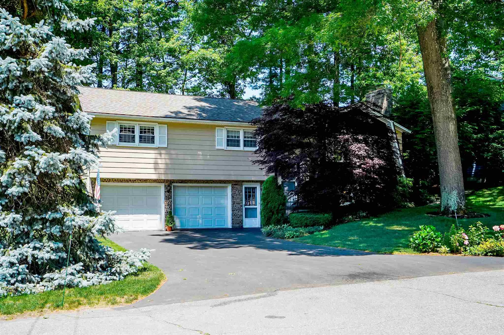 13 Nova Road Nashua NH 03064