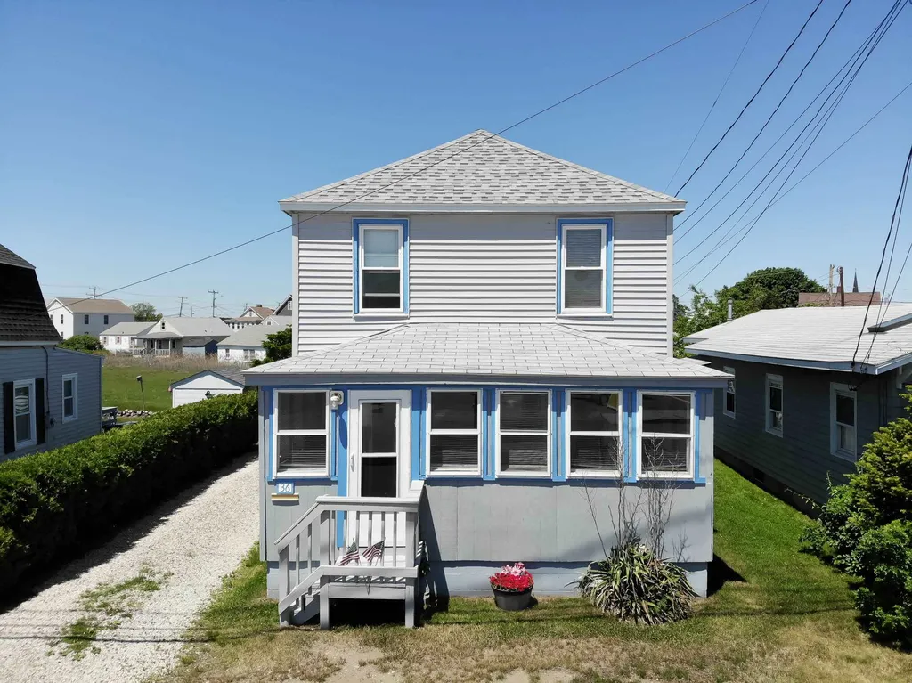 36 Island Path Hampton NH 03842