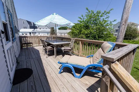 36 Island Path Hampton NH 03842