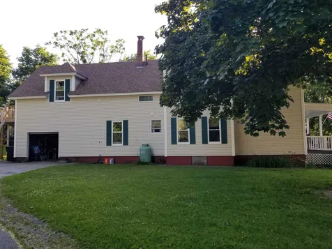 13 Charles Street Claremont NH 03743