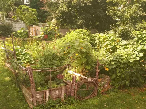 13 Charles Street Claremont NH 03743
