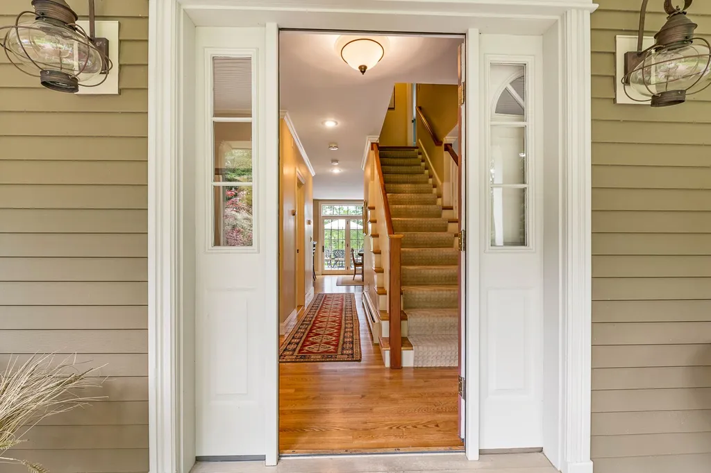 21 White Pine Lane New London NH 03257