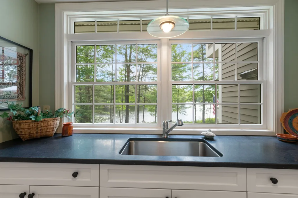 21 White Pine Lane New London NH 03257