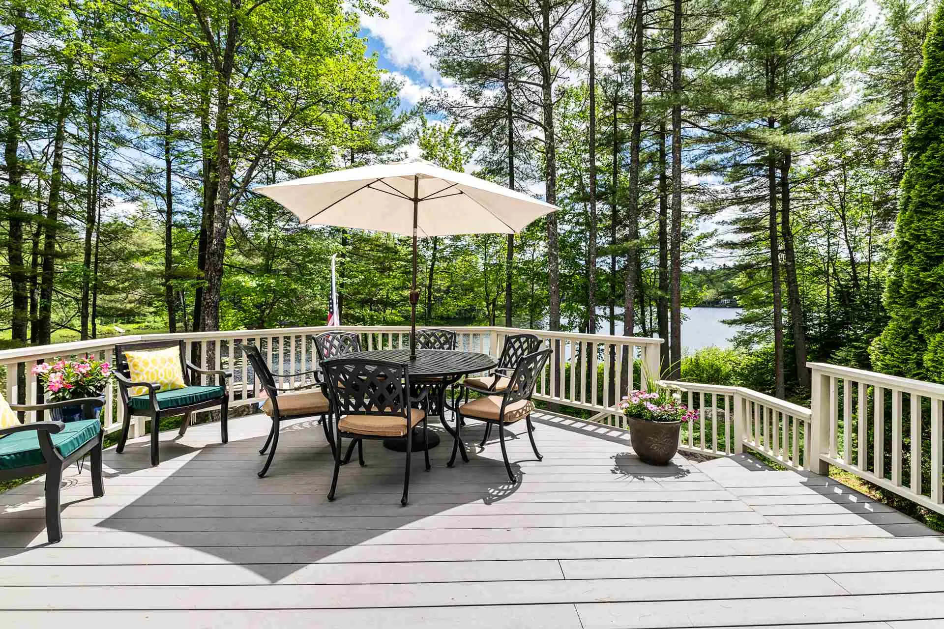 21 White Pine Lane New London NH 03257