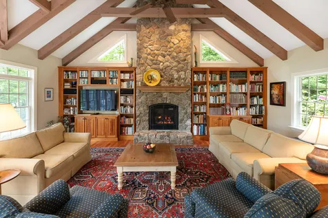 21 White Pine Lane New London NH 03257