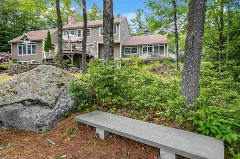21 White Pine Lane New London NH 03257