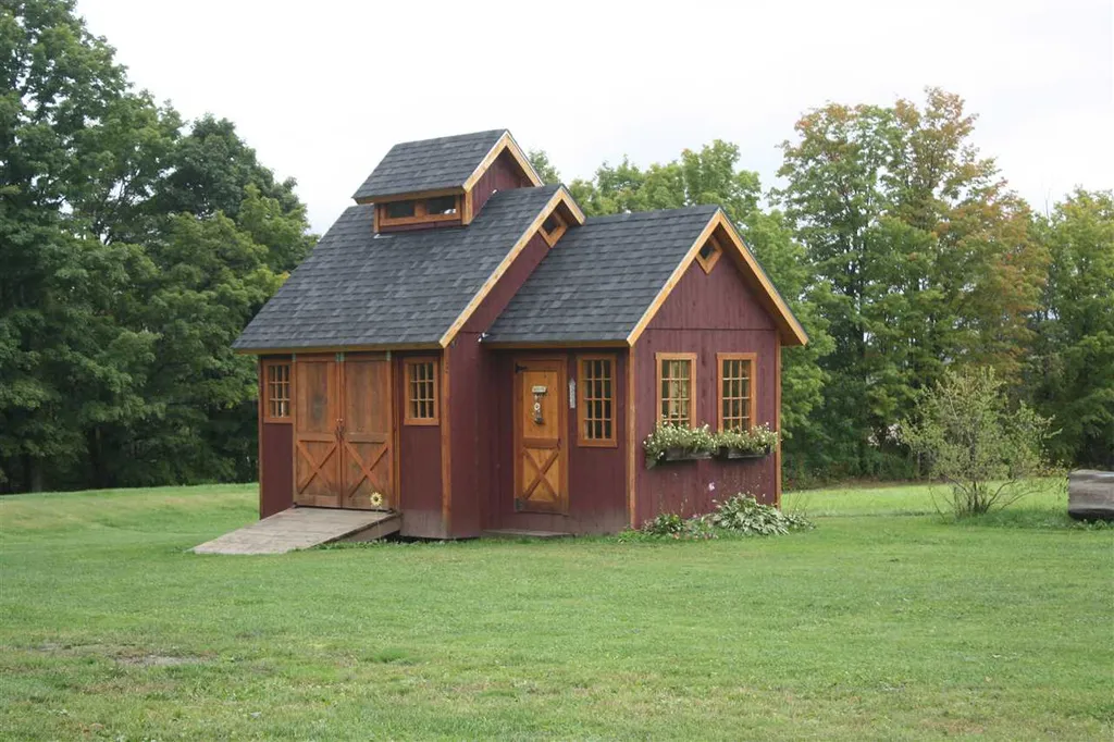 1096 Lake Region Road Irasburg VT 05845