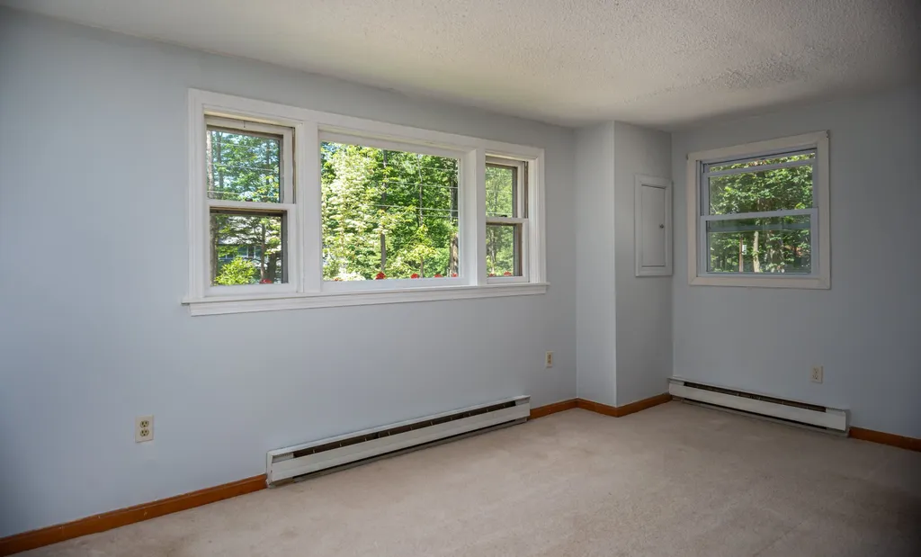 49 Edgewater Drive Barrington NH 03825