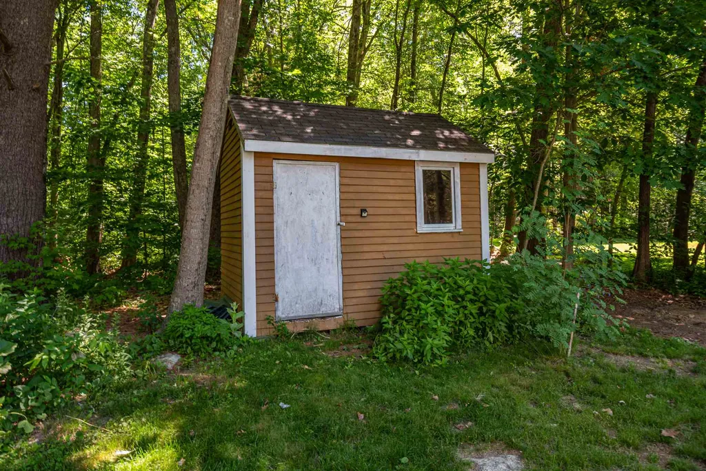 49 Edgewater Drive Barrington NH 03825