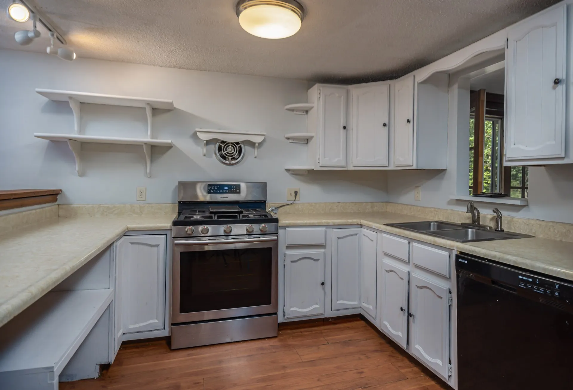 49 Edgewater Drive Barrington NH 03825