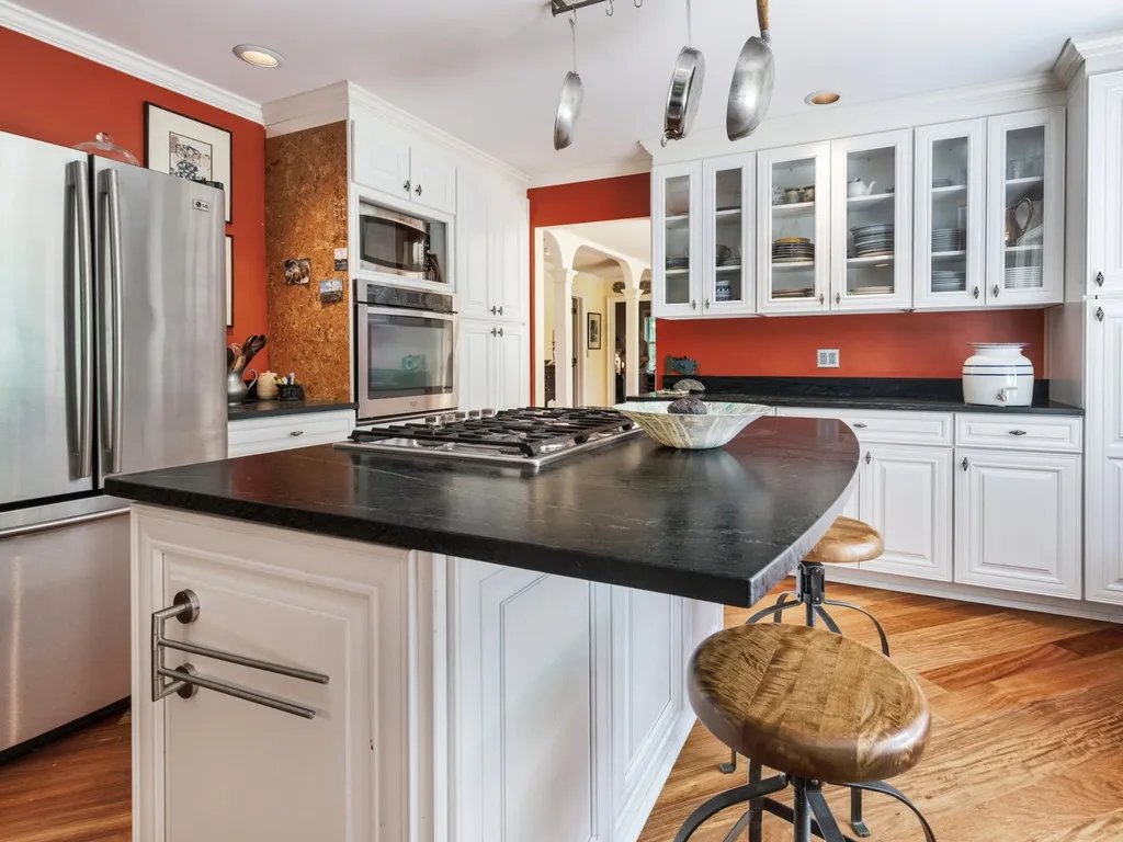 32 Pheasant Way South Burlington VT 05403