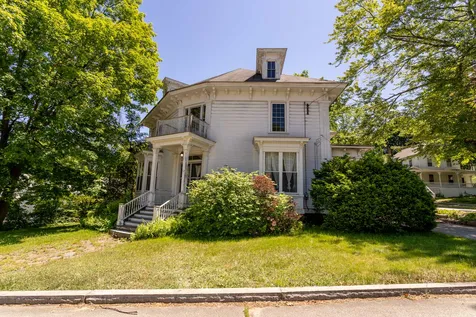 32 Prospect Street Somersworth NH 03878