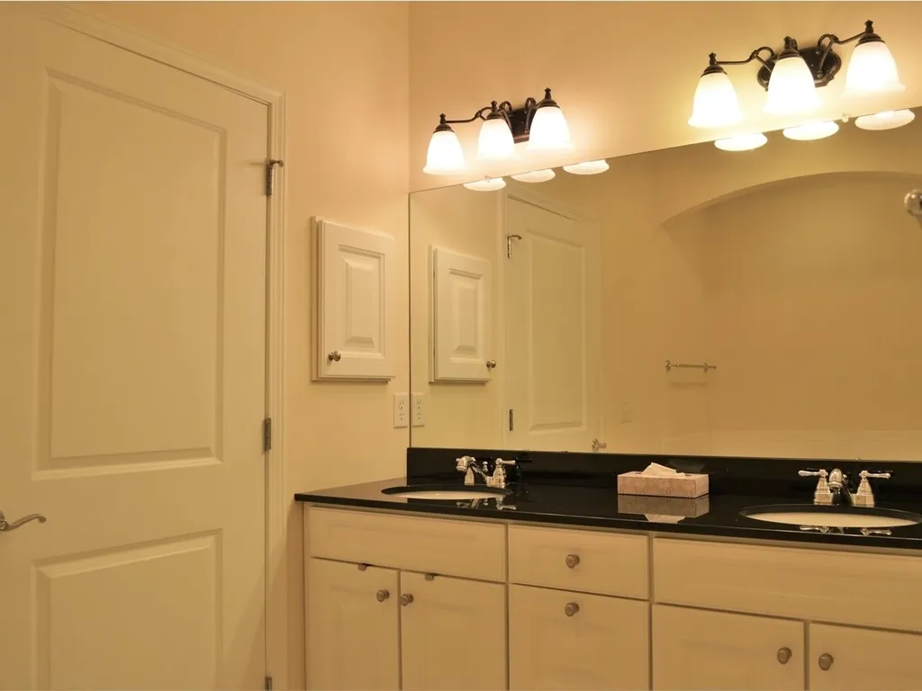18 Aspen Circle Shelburne VT 05482
