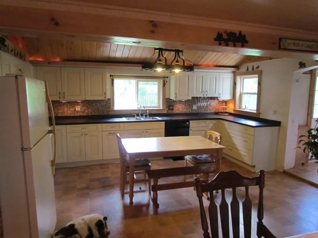 720 Main Street Albany VT 05820