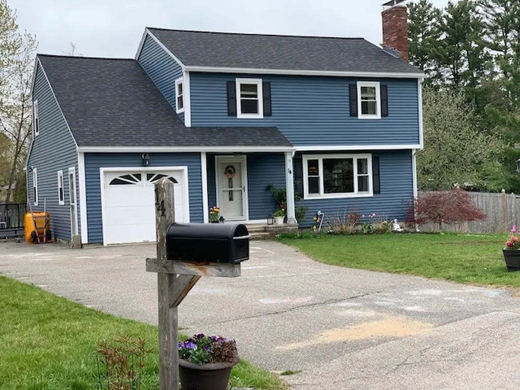 14 Juniper Lane Nashua NH 03063