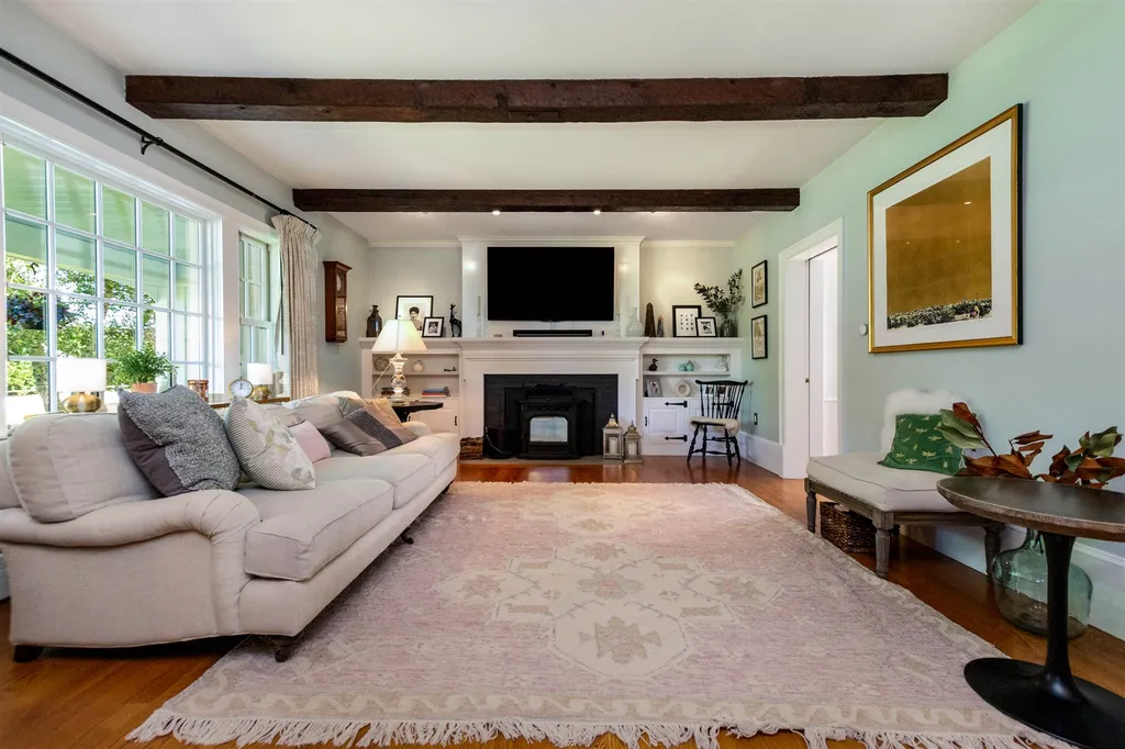 148 Stratham Heights Road Stratham NH 03885