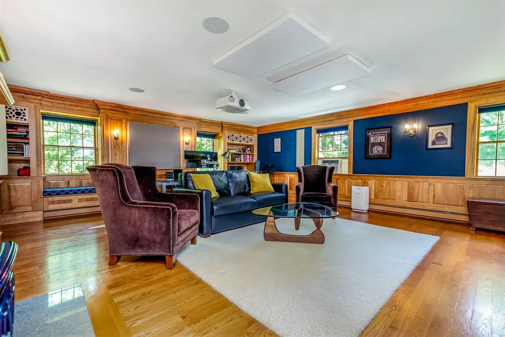 148 Stratham Heights Road Stratham NH 03885