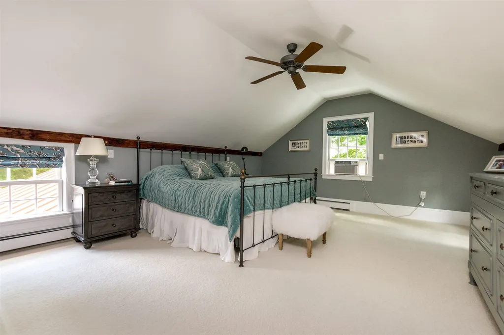 148 Stratham Heights Road Stratham NH 03885