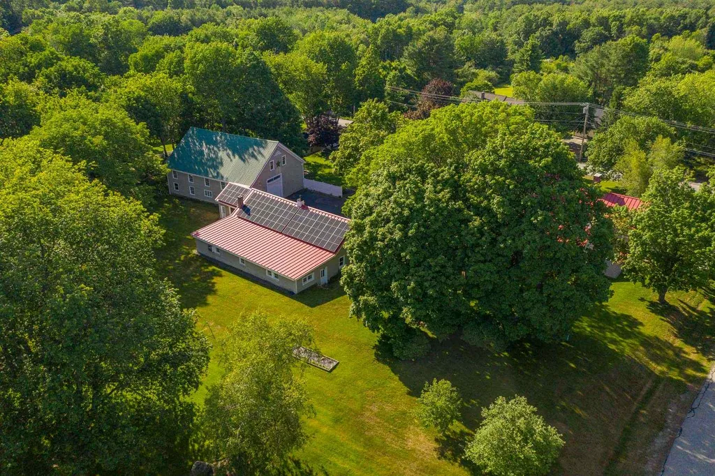 148 Stratham Heights Road Stratham NH 03885