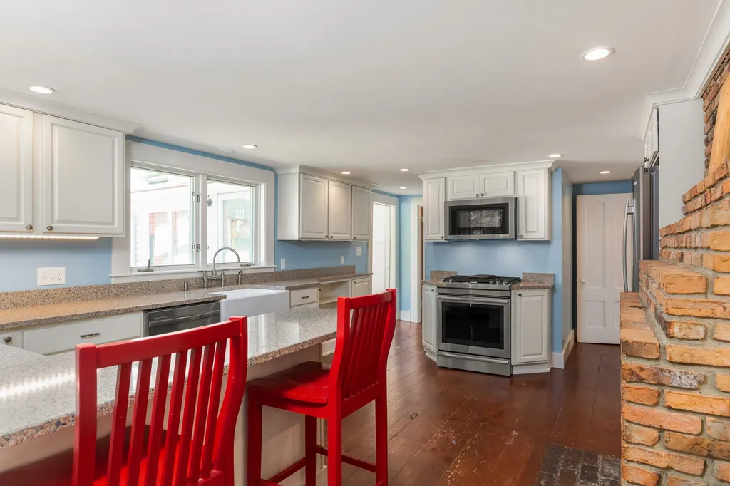 410 Portsmouth Avenue Greenland NH 03840