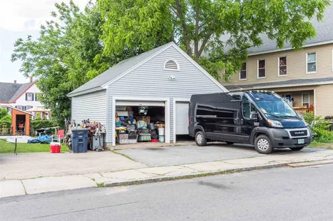 38 Gillis Street Nashua NH 03060