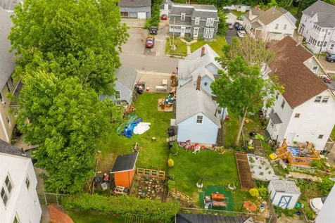 38 Gillis Street Nashua NH 03060