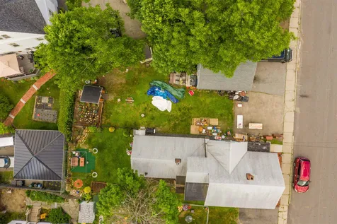 38 Gillis Street Nashua NH 03060