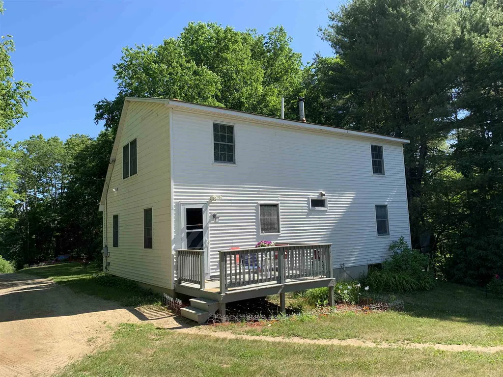 208 Prescott Road Epping NH 03042