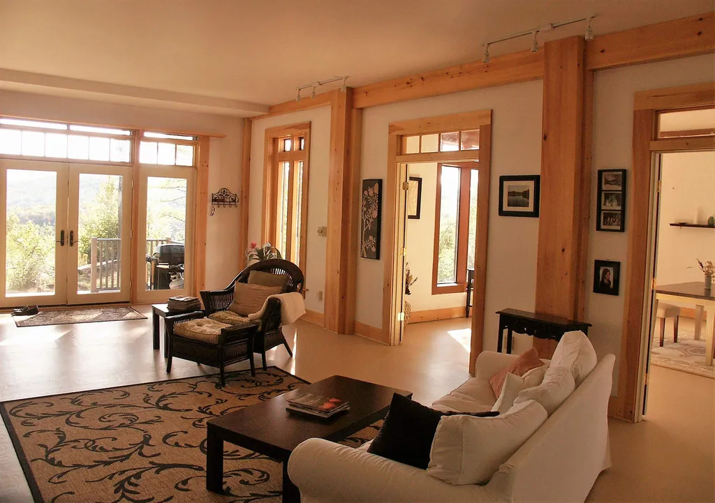 16 Balhart Ridge Road Hartland VT 05048