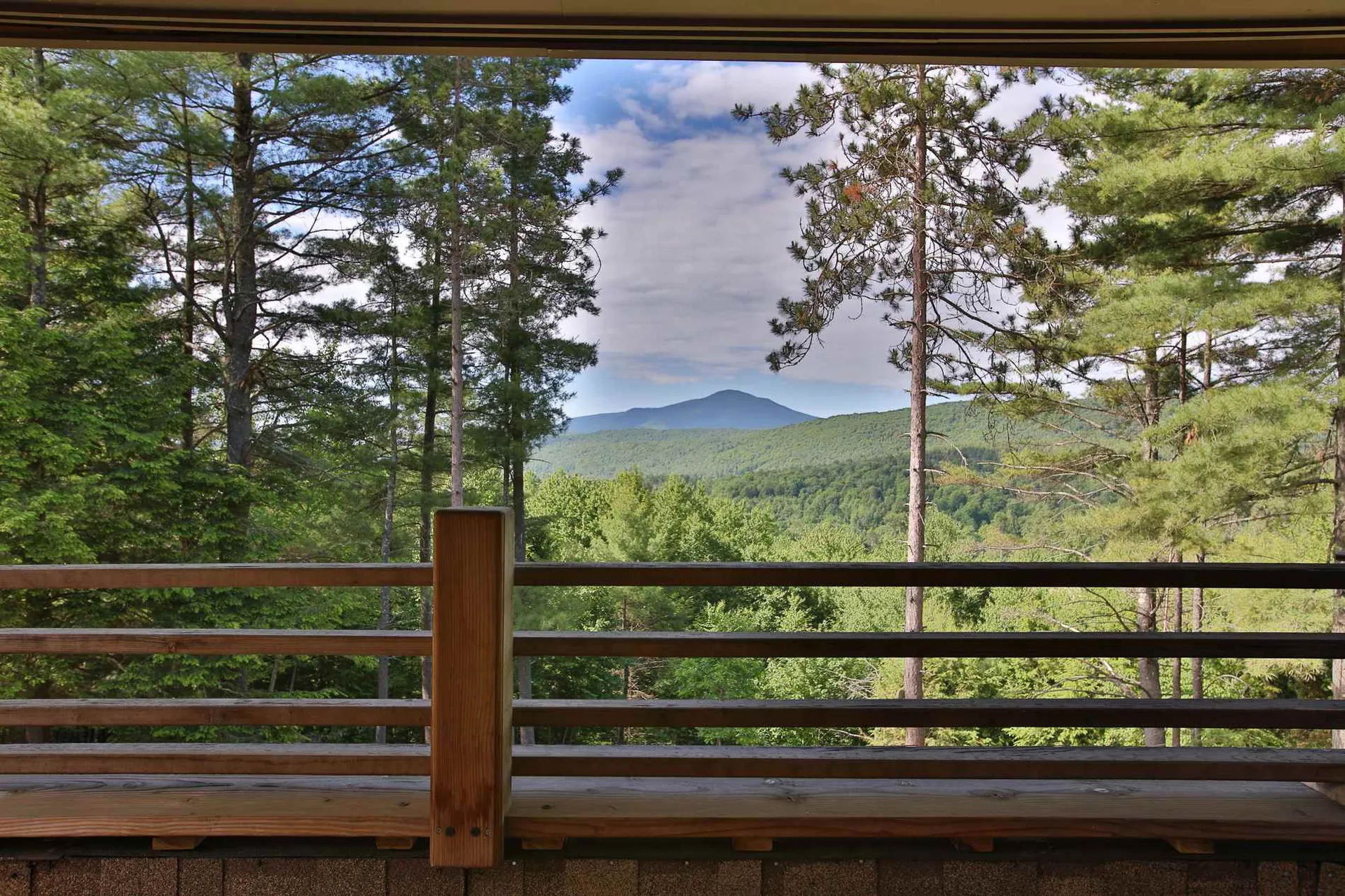 16 Balhart Ridge Road Hartland VT 05048