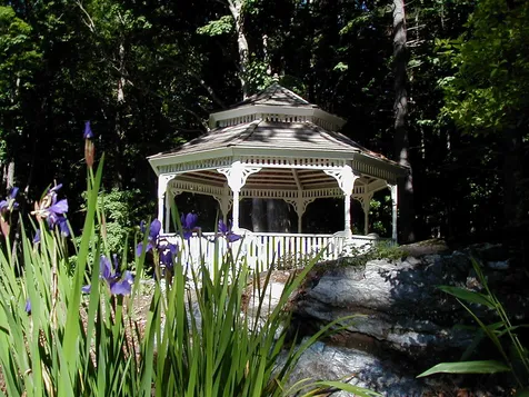 175 Western Avenue Brattleboro VT 05301