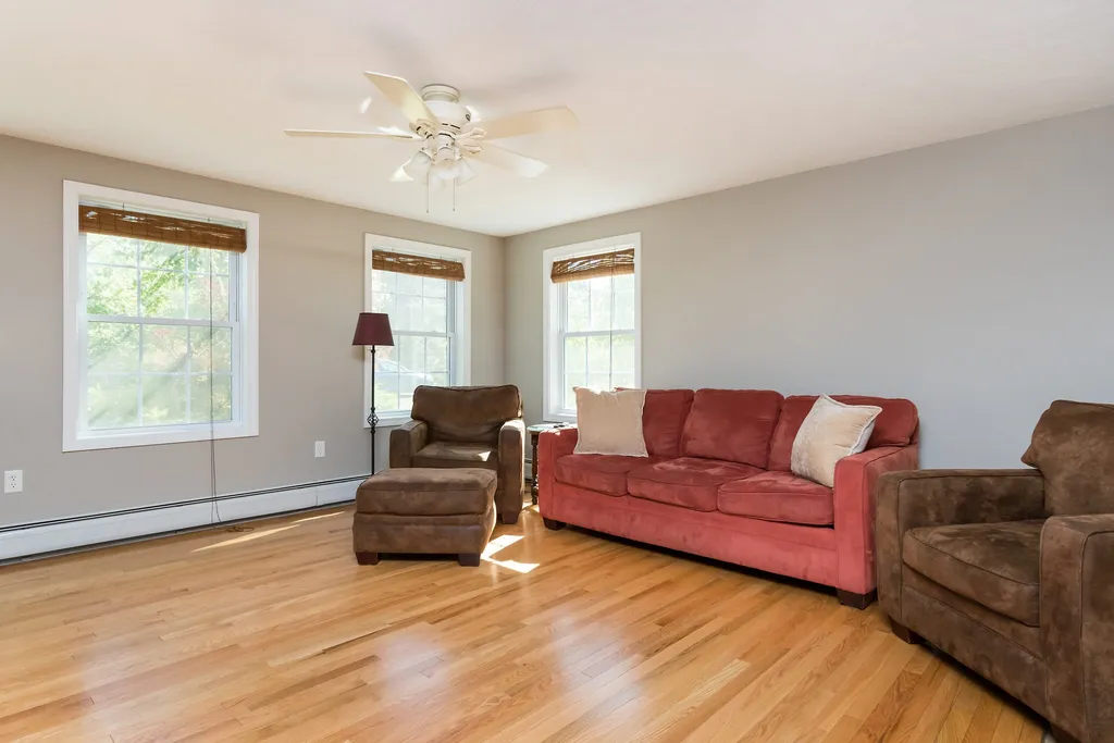 12 Beauview Street Rochester NH 03867