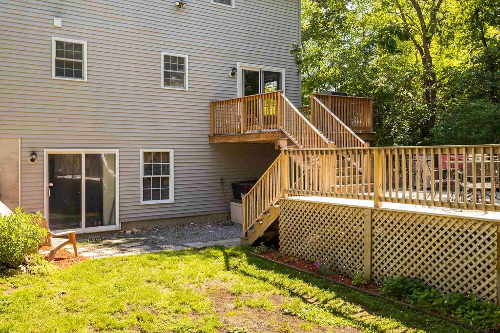 12 Beauview Street Rochester NH 03867