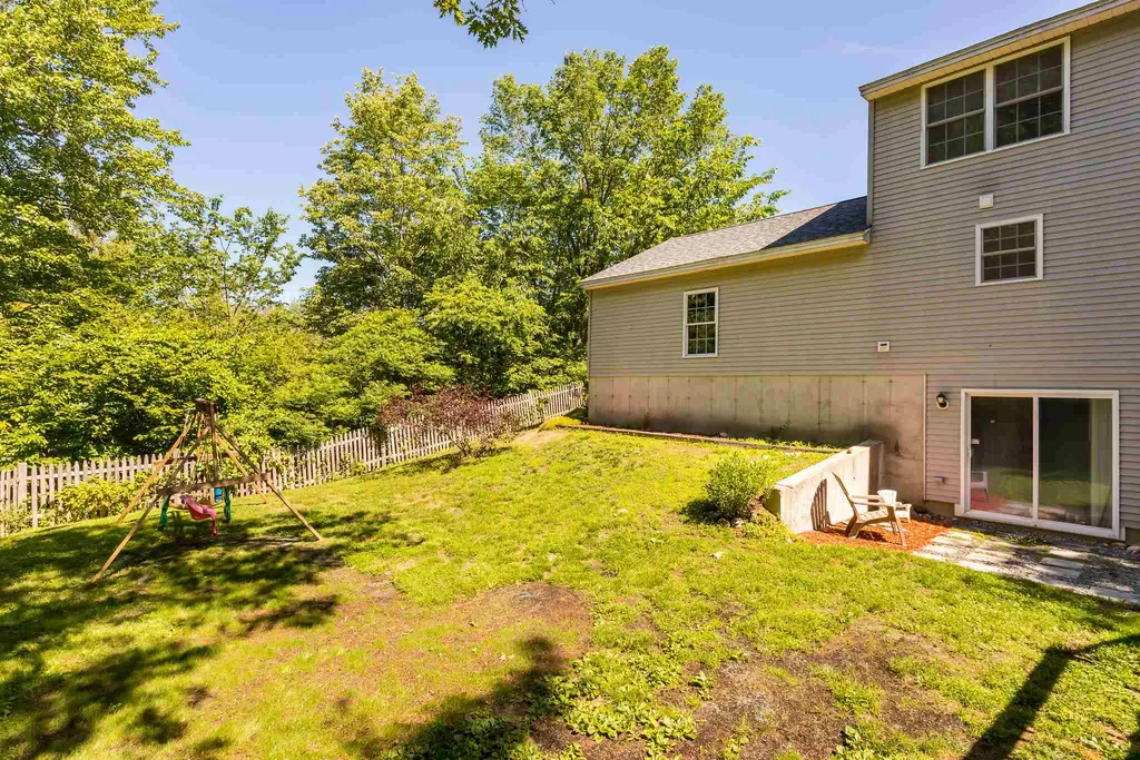 12 Beauview Street Rochester NH 03867