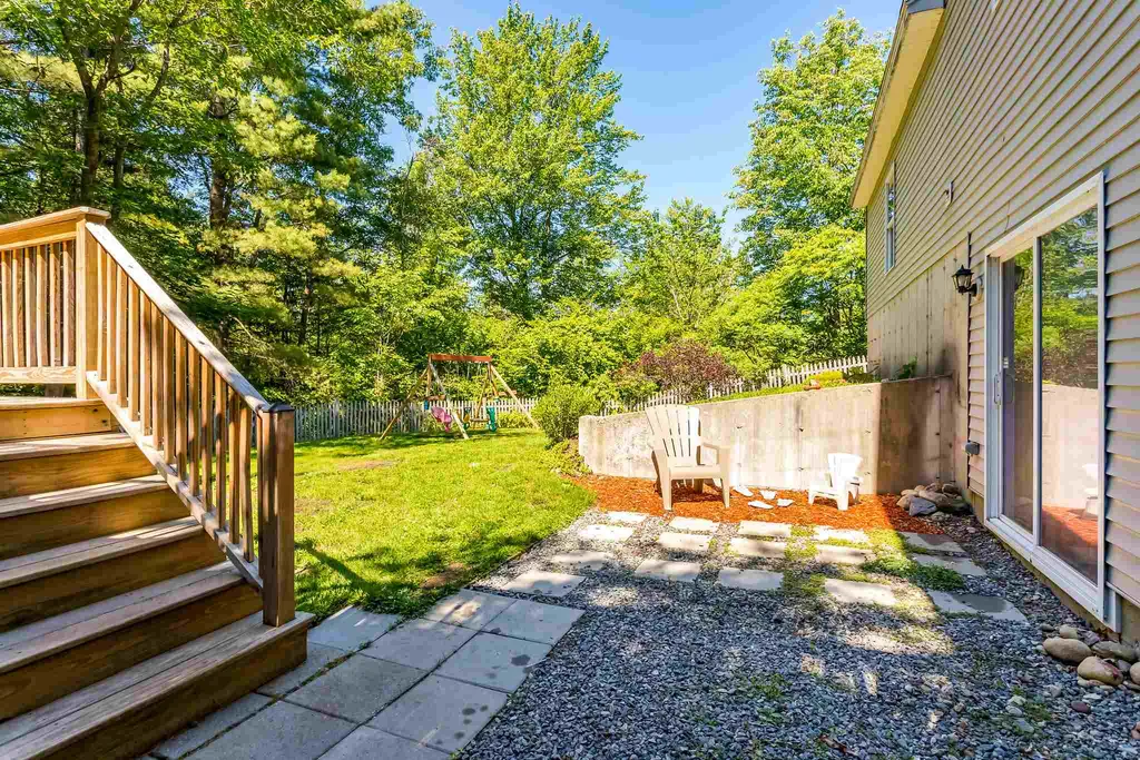 12 Beauview Street Rochester NH 03867