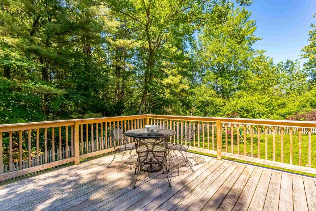 12 Beauview Street Rochester NH 03867