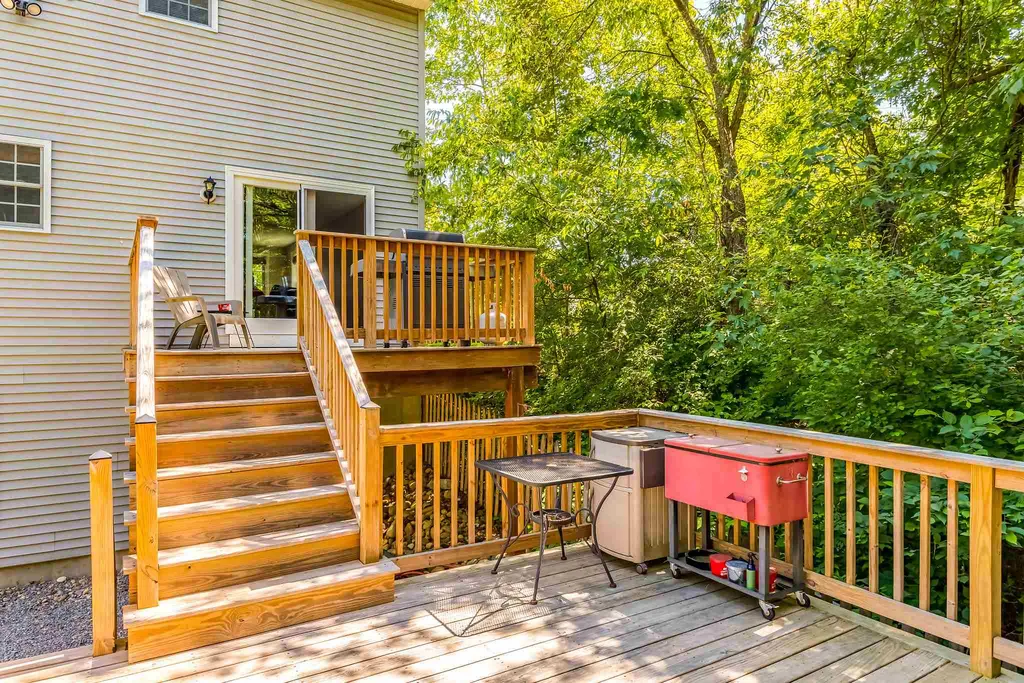 12 Beauview Street Rochester NH 03867