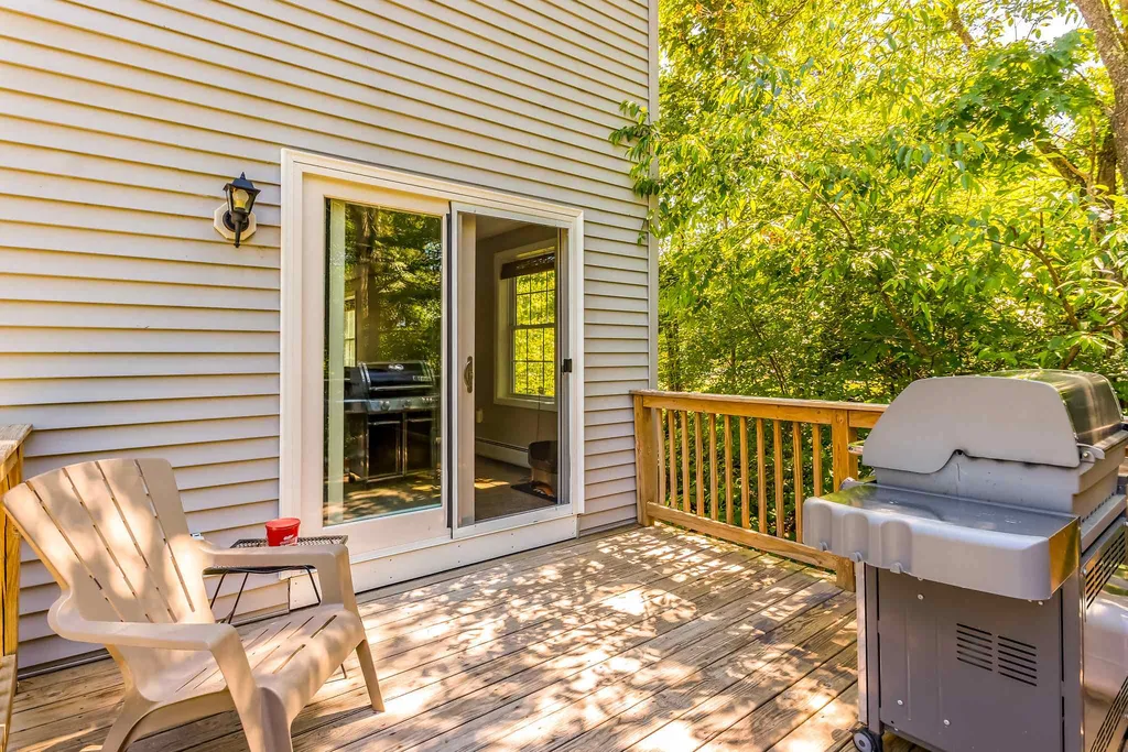 12 Beauview Street Rochester NH 03867