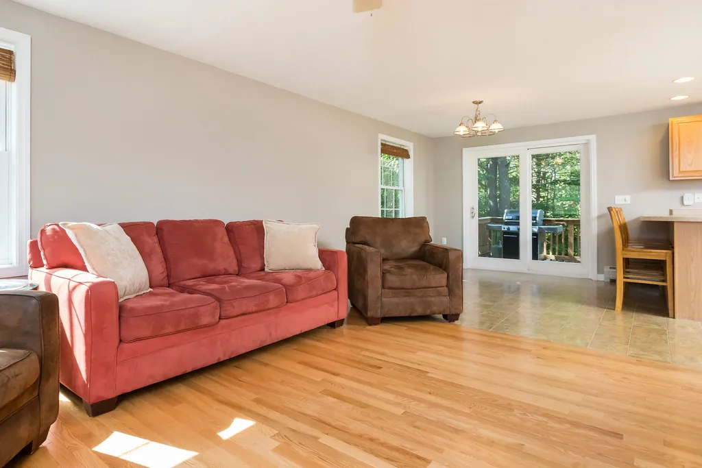 12 Beauview Street Rochester NH 03867