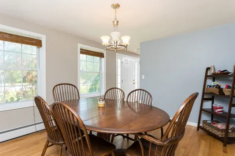 12 Beauview Street Rochester NH 03867
